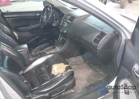 2005 Honda Accord 3.0 Ex z USA, uszkodzony, nr VIN 1HGCM66555A032775